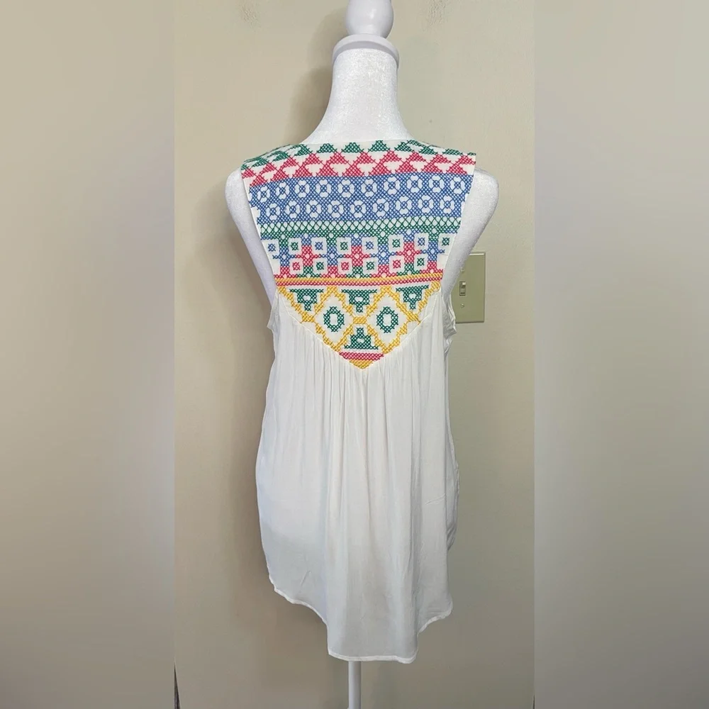 Lovestitch Women’s Bohemian Embroidery Tank Top V- Neck Size Medium. NWT - Picture 12 of 17